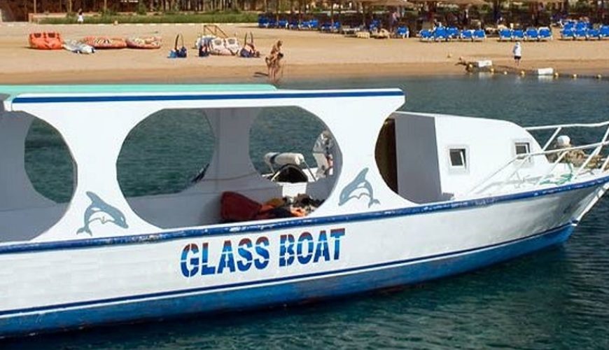 Hurghada Private Glass Boat Adventure: Coral Reefs & Snorkeling